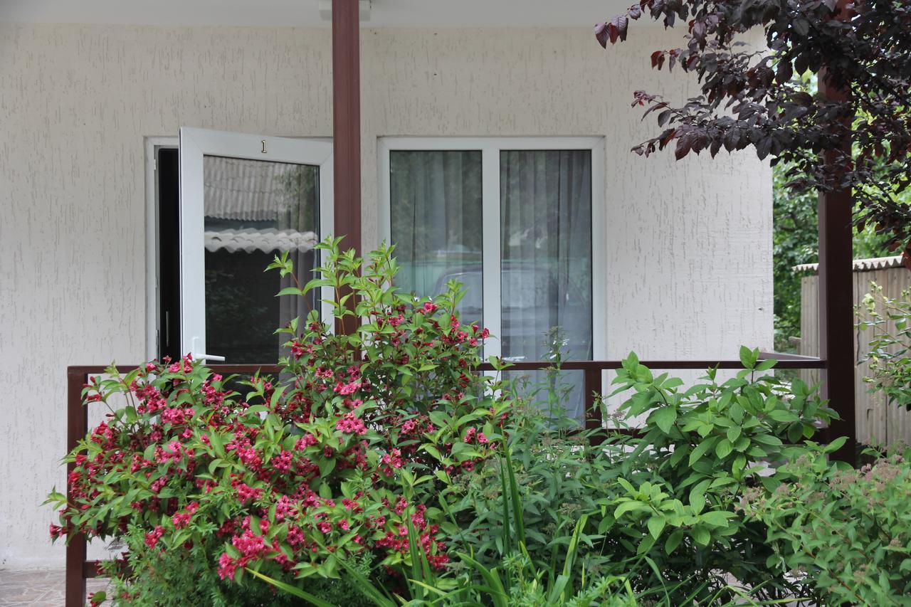 Guest House Leto Dolinka 외부 사진