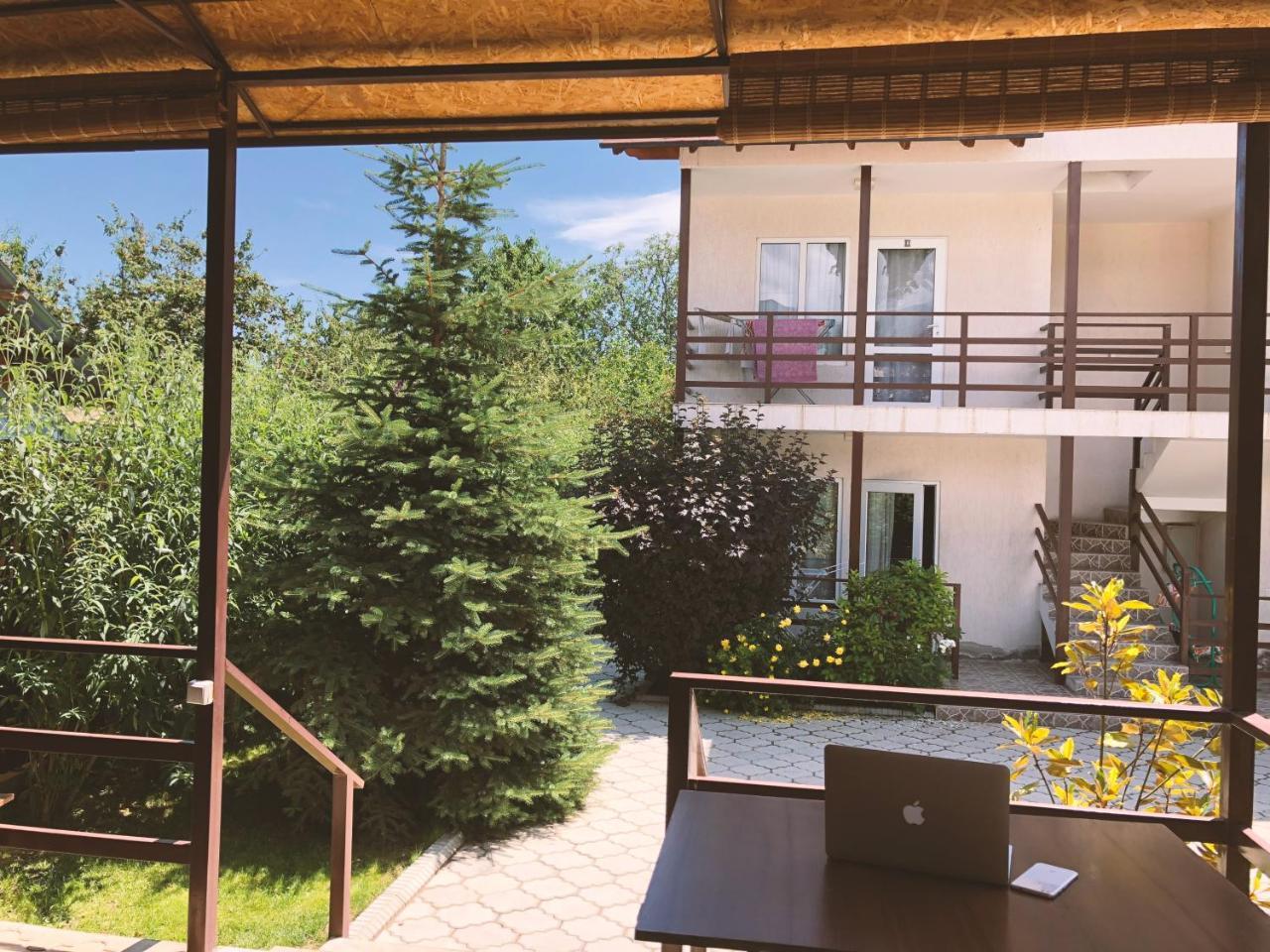 Guest House Leto Dolinka 외부 사진